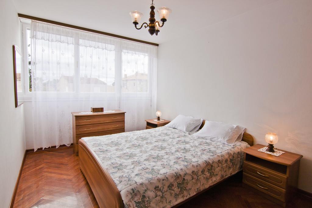 Apartment Tennis Split Rum bild