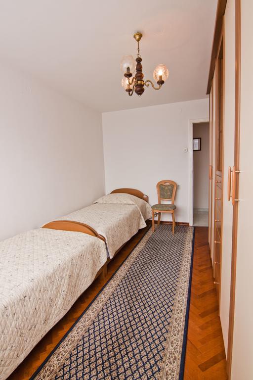 Apartment Tennis Split Rum bild